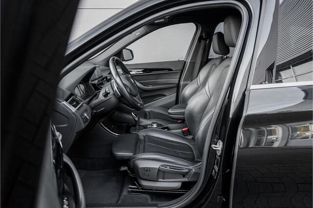 BMW X1 sDrive20i High Executive Sportline Camera Leder 18"