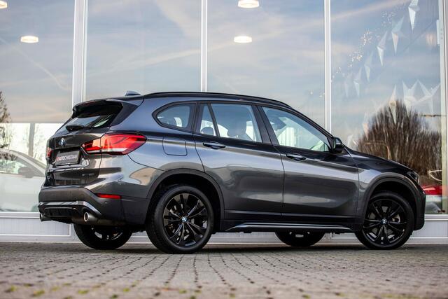 BMW X1 sDrive20i Business Edition | Head-up | Leder