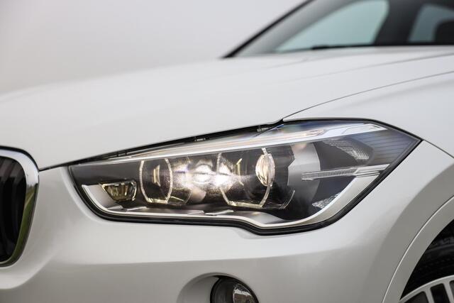 BMW X1 sDrive20i 192 PK Aut8 M-Sport ? Pano ? Head-Up ? Camera