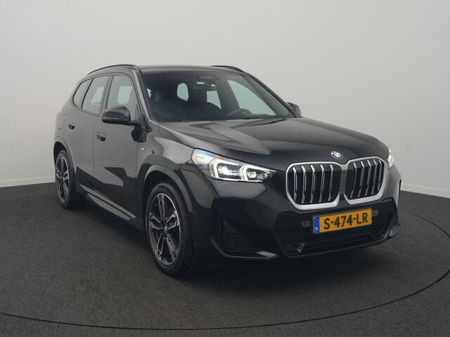 BMW X1 sDrive18i M-Sport - RIJKLAARPRIJS - Automaat - Rondomzichtcamera - Head-Up Display - Elektrisch Glazen dak - Apple Carplay - Android Auto - Harman Kardon Audio