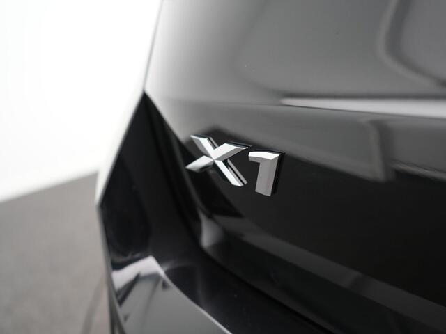 BMW X1 sDrive18i M-Sport - RIJKLAARPRIJS - Automaat - Rondomzichtcamera - Head-Up Display - Elektrisch Glazen dak - Apple Carplay - Android Auto - Harman Kardon Audio