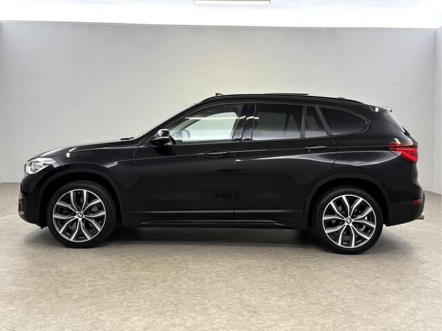 BMW X1 sDrive20i M-Sport | Pano | Camera | Sfeer | Trekh. | Stoelverw. | Keyless | Cruise