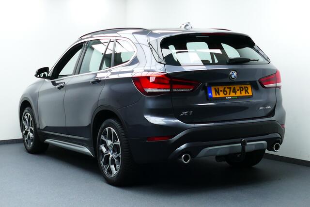 BMW X1 sDrive20i 180Pk Business Edition Bj 12-21. Camera, 18"LMV, Led Koplampen, Haak 1800kg