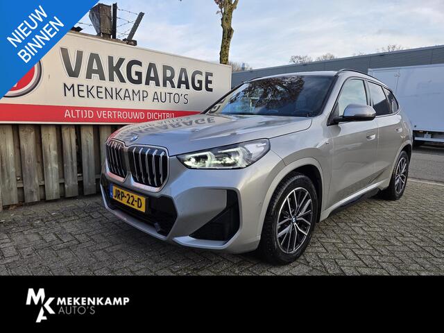 BMW X1 sDrive18i M Sport Shadow Line 18"/Panoramadak/Trekhaak/Sportstoelen/Keyless/Stoelverwarming/Camera/Elektrisch klep