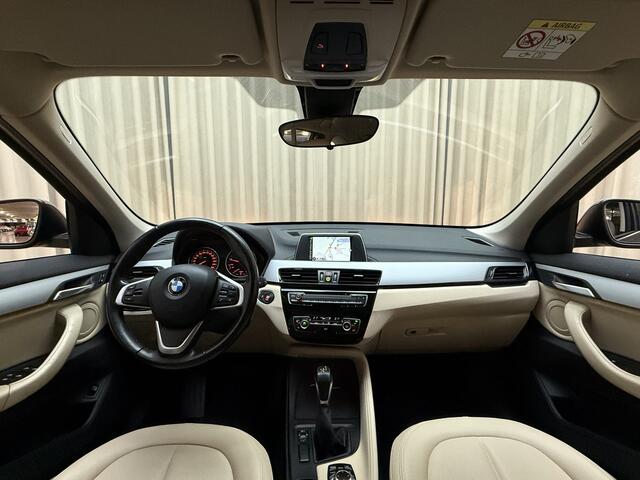 BMW X1 sDrive20i Leder / Navigatie / Cruise / Afn. Trekhaak / PDC / 17'' LMV