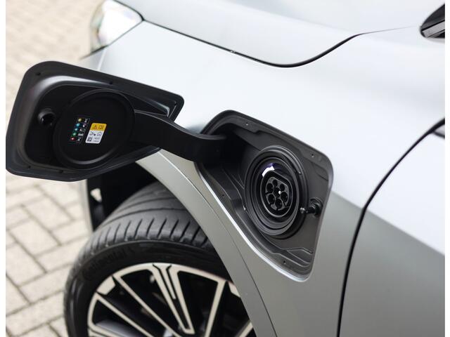 BMW X1 30e xDrive | M Sport Pro - Pano - H&K