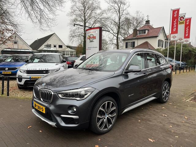BMW X1 SDRIVE20I HIGH EXECUTIVE 192PK AUTOMAAT / LEDER / CAMERA / NAVI