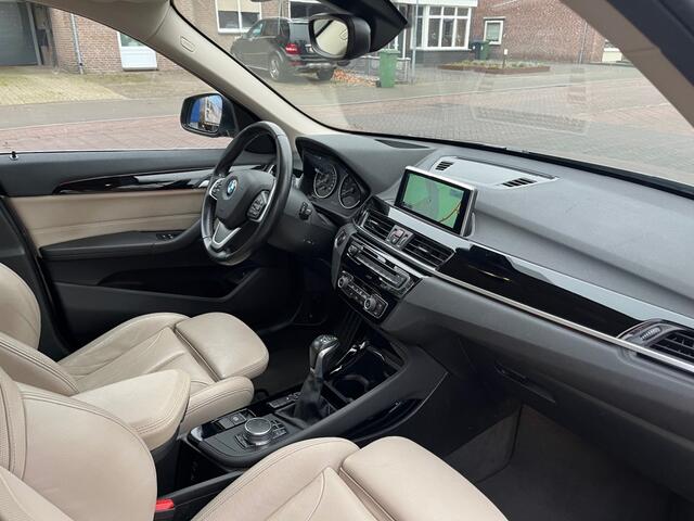 BMW X1 SDRIVE20I HIGH EXECUTIVE 192PK AUTOMAAT / LEDER / CAMERA / NAVI
