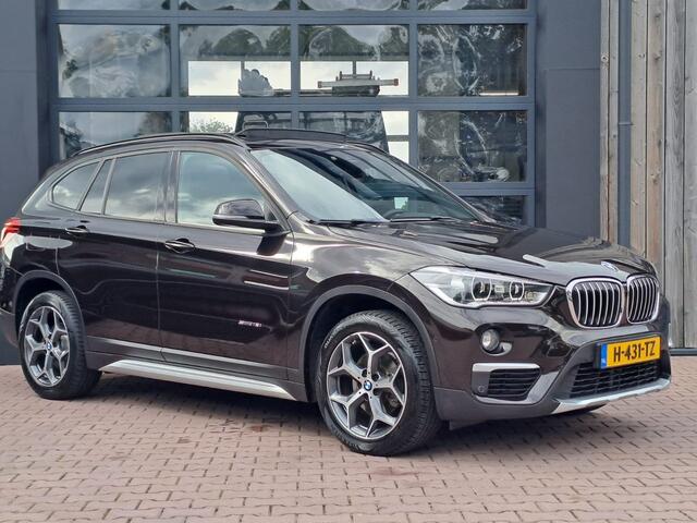BMW X1 sDrive18i High Executive | Automaat | Leder | Pano | Trekhaak | Cruise | PDC | All-seasons |