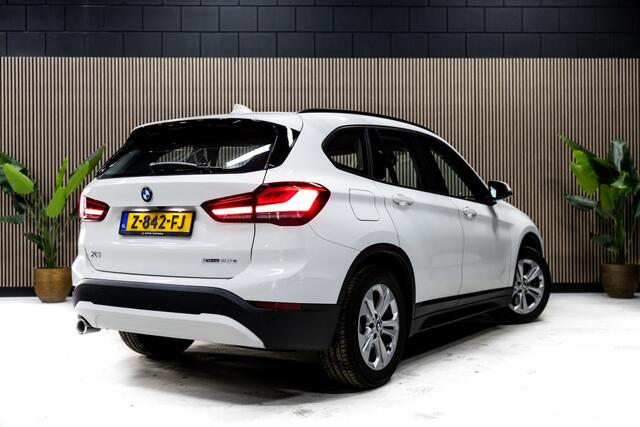 BMW X1 xDrive25e High Exec. | Camera | Navi | Stoelverwarming |