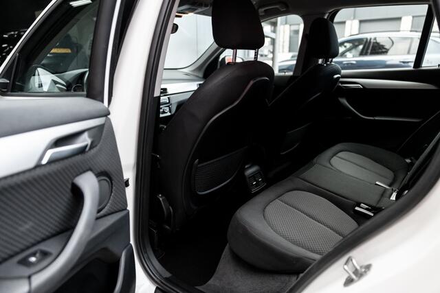 BMW X1 xDrive25e High Exec. | Camera | Navi | Stoelverwarming |