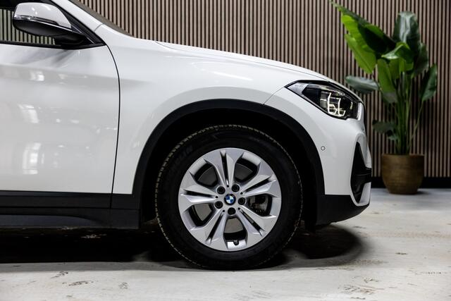 BMW X1 xDrive25e High Exec. | Camera | Navi | Stoelverwarming |
