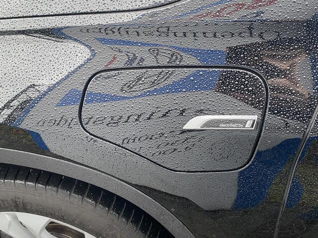 BMW X1 xDrive25e 220pk Executive 12-2021 met o.a. stoel-/stuurverwarming, LED, navi, pdc, etc.