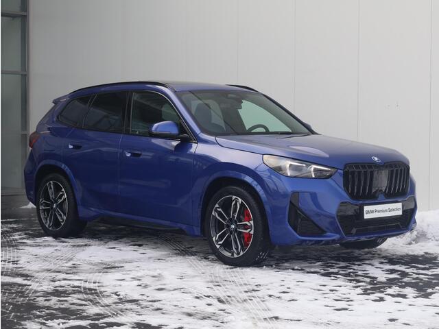 BMW X1 xDrive25e M Sportpakket Pro/ Stuurwielrand verwarmd/ Comfort Access/ Trekhaak/ Panoramadak/ Stoelverwarming/ Driving Assistant Plus/ Head-Up