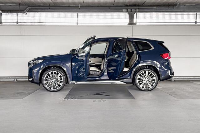 BMW X1 xDrive25e | xLine | Innovation Pack | Comfort Pack | Trekhaak