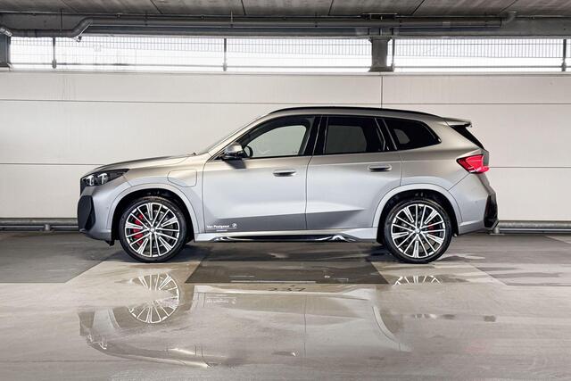 BMW X1 xDrive25e | M Sportpakket Pro | Innovation Pack | Travel Pack | Trekhaak