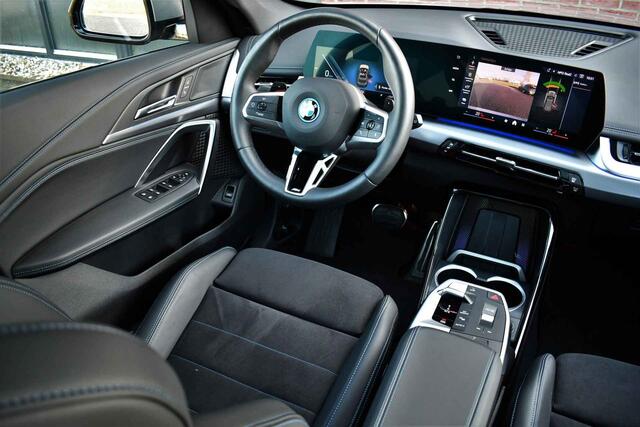 BMW X1 sDrive18i M-Sport Camera ACC-voorber Shadowline Adp-onderstel