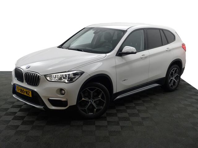 BMW X1 sDrive18i High Executive Aut- Leder Interieur, Stoelverwarming, Sfeerverlichting, Park Assist, Xenon Led, Privacy Glass