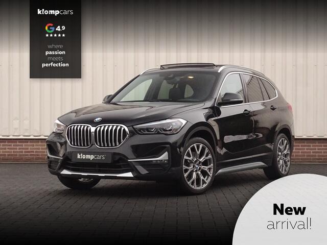 BMW X1 xDrive25e X-Line | Nav-Prof | HUD | Schuifdak | Leer | 19 inch | Trekhaak!