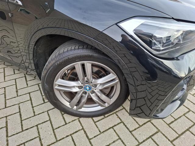 BMW X1 xDrive25e High Executive M uitvoering