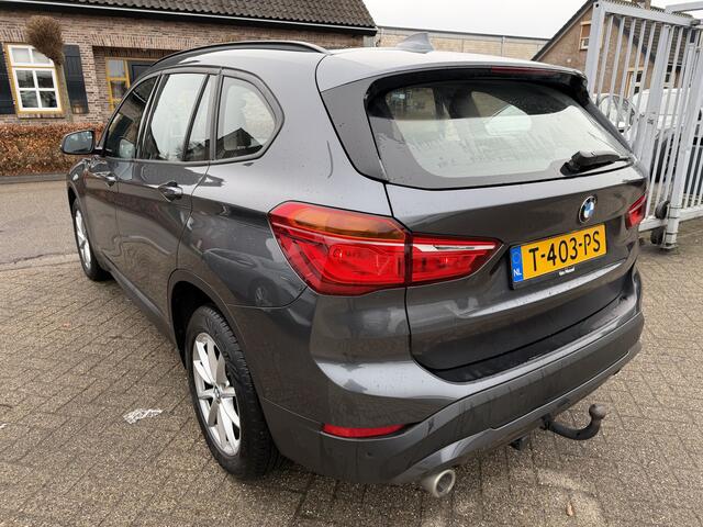BMW X1 sDrive16d High Executive Edition AUTOMAAT/NAVI/CLIMA B