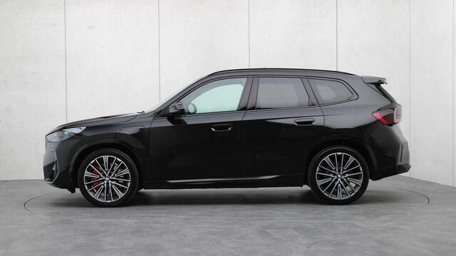 BMW X1 xDrive30e M-Sport Pro | Massage | Harman/Kardon | Panoramadak | Head-up | Trekhaak