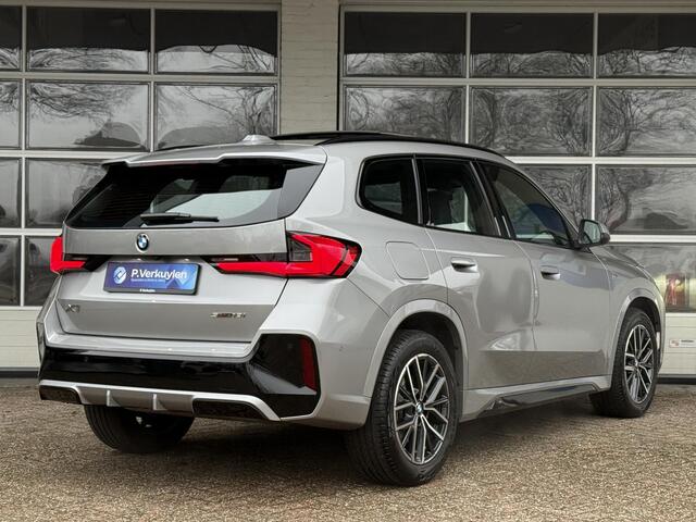 BMW X1 sDrive18i M SPORT | PANORAMA | PREMIUM PACK | ADAPT. CRUISE | KEYLESS ENTRY | STOELVERWARMING |