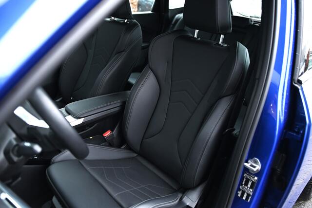 BMW X1 sDrive18i M Sport Automaat / Trekhaak / Sportstoelen / Achteruitrijcamera / M Adaptief onderstel / Comfort Access / Adaptieve LED / Stoelverwarming