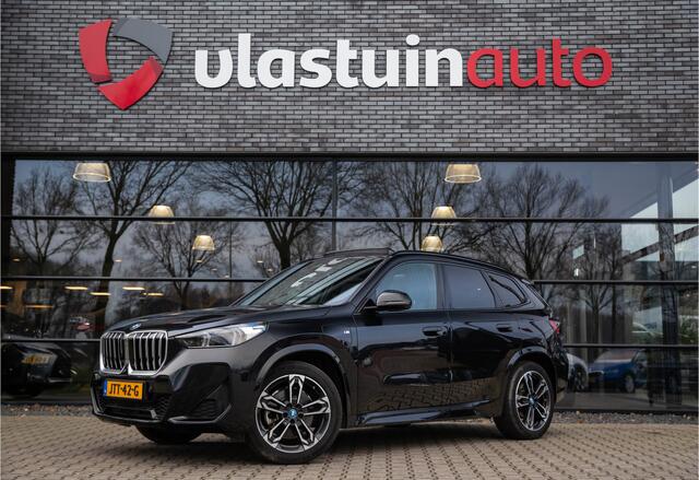 BMW X1 xDrive25e , Panoramadak, Head-up display, 360-camera,