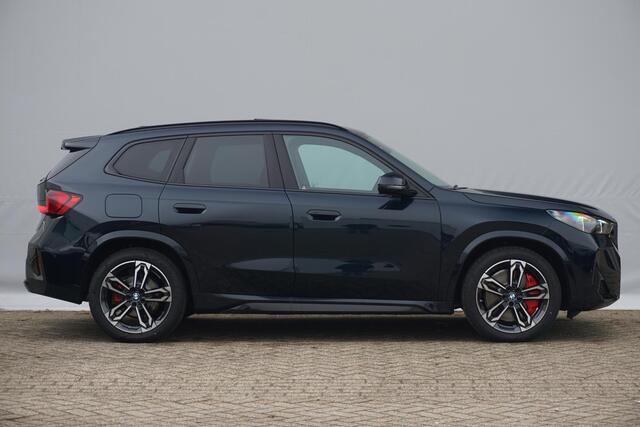 BMW X1 xDrive25e M Sportpakket Pro 19'' / Panoramadak / Trekhaak / Harman Kardon / Elektrisch verstelbare stoelen