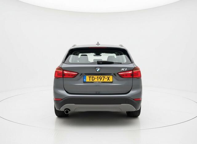 BMW X1 SDRIVE18I EXECUTIVE, Xenon, Navi, AUT