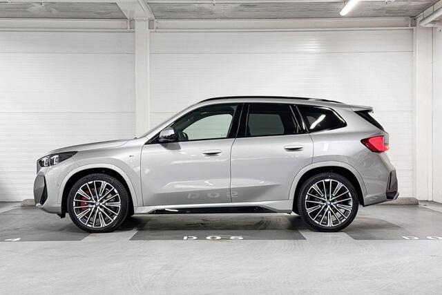 BMW X1 sDrive20i | M-Sport Pro | Travel Pack | Innovation Pack | Comfort Pack | Driving Assistant Plus | Harman/Kardon | Panoramadak | Comfort Access | Trekhaak