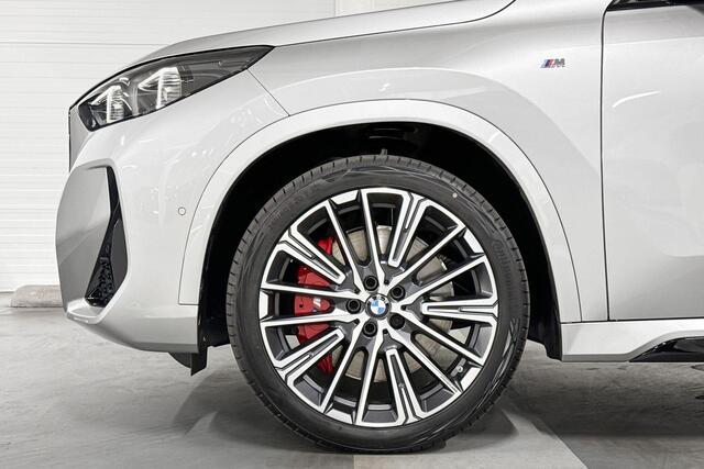 BMW X1 sDrive20i | M-Sport Pro | Travel Pack | Innovation Pack | Comfort Pack | Driving Assistant Plus | Harman/Kardon | Panoramadak | Comfort Access | Trekhaak