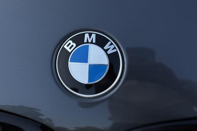 BMW X1 xDrive25e | Camera | Elektrische Klep | PDC V + A | LED | Apple Carplay | DAB | 15x op voorraad !