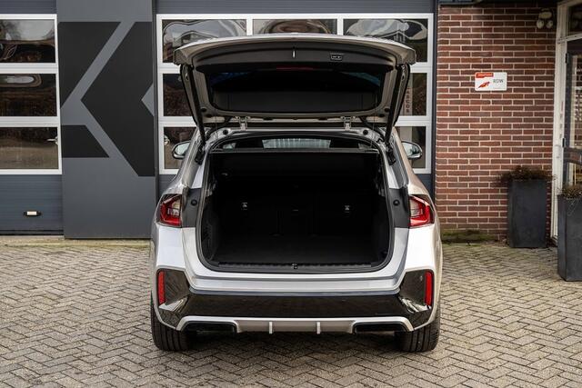 BMW X1 25e xDrive M Sport | Panorama | Shadow | ACC | 360° Camera | Head-Up | Adap. led | Stoelverwarming | 19' inch |