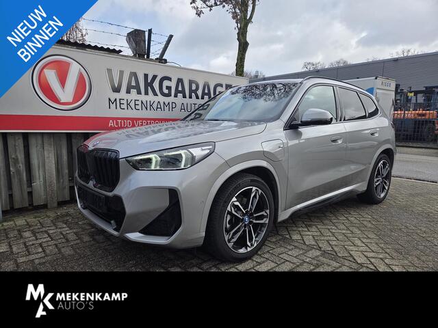 BMW X1 xDrive25e M Sport Shadow Line 19"/Panoramadak/Trekhaak/Leder/Keyless/360 camera/Adaptieve cruise/Head-up/Dodehoek/Elektrisch klep