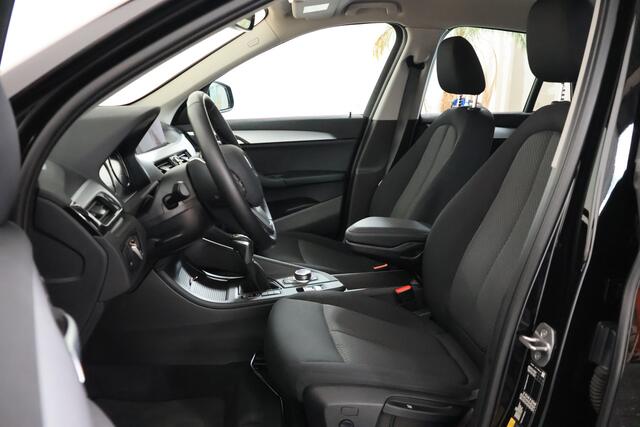 BMW X1 xDrive25e Advantage / Navigatie / Cruisecontrol / Trekhaak