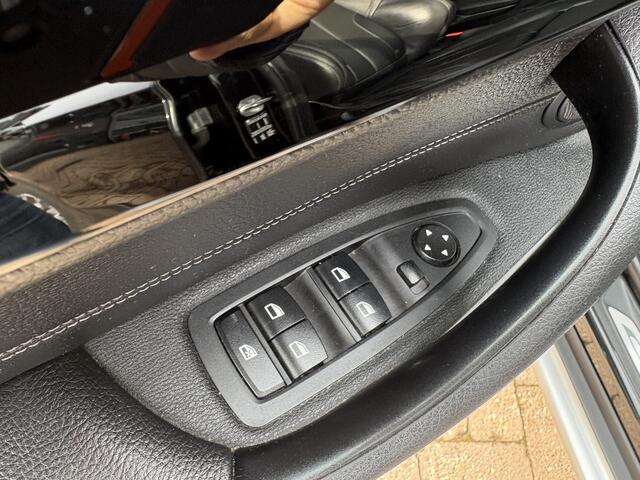 BMW X1 sDrive20i Business Edition Plus, pano, leder, navi, head-up