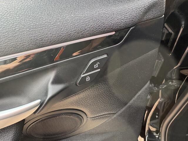 BMW X1 sDrive20i Business Edition Plus, pano, leder, navi, head-up