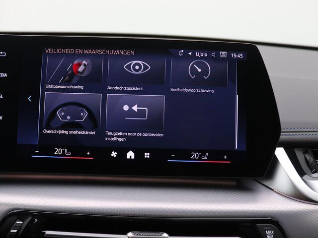 BMW X1 xDrive25e 245PK Aut. M-Sport, Pano-Schuifdak, Keyless, Digital Key, Stoelverwarming, LED verlichting, Trekhaak, 19" LM Velgen