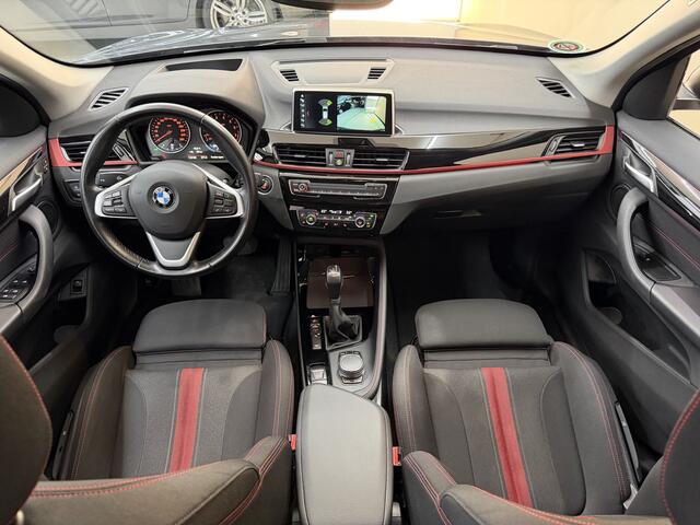 BMW X1 sDrive20i Sport line, 192Pk, 2017, 1ste eigenaar, Navigatie, Climate control, Stoelverwarming, Cruise control, Parkeersensoren, LED koplampen, Camera, Head up display, Sportstoelen,