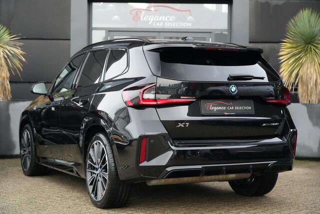 BMW X1 xDrive25e M Sport 245pk Panoramadak/HeadUpDisplay/360Camera