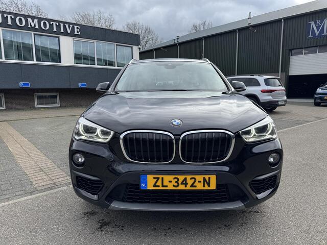 BMW X1 sDrive18i Executive LED| ELEKTRISCHE ACHTERKLEP| ACHTERUITRIJCAMERA| RIJKLAAR INCL. 12 MND BOVAG GARANTIE| PARKEERASSISTENT