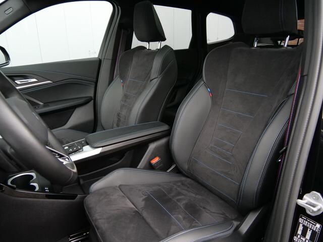 BMW X1 xDrive25e M Sport pakket Pro 245 Pk Automaat Schuifdak / Winterpakket / Harman Kardon