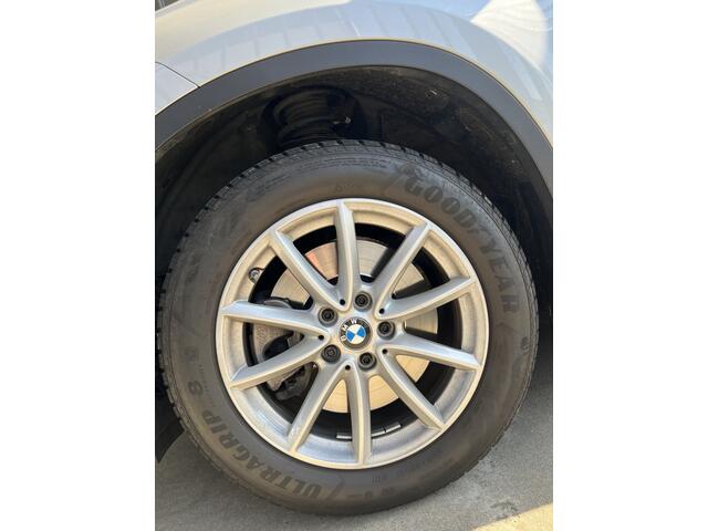 BMW X1 sDrive20i Executive Edition | AUTOMAAT | TREKHAAK | HEAD-UP DISPLAY | NAVI XL | CRUISE CONTROL | PDC | LMV | CLIMATE CONTROL | BLUETOOTH | LED | DAB | ELEKTR. ACHTERKLEP