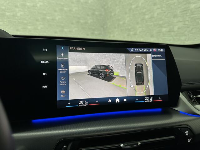 BMW X1 30e 313PK M-Sport | 360 Camera | ACC | Panorama | Head-Up | 20'' | Keyless-Entry | LED Adaptief | Sfeerverlichting | Trekhaak 1800kg | Sportstoelen | Carplay | Black-Optic | Getint Glas | Stoelverwarming | DAB | Draadloos Laden | Fabrieksgarantie |