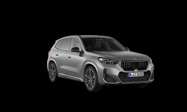 BMW X1 xDrive30e | M-Sport | Live Cockpit | Panorama | Alcantara/Leder | Memory | H&K | Head-Up | 20"LM | Frozen Pure Grey