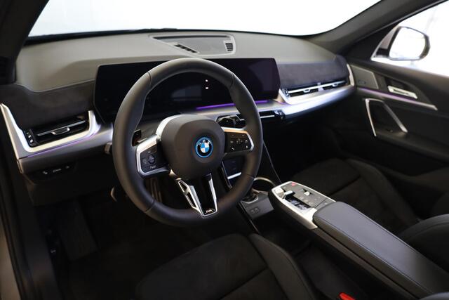 BMW X1 xDrive25e M Sport Pro | Driving Assitant Plus | Panoramadak | Trekhaak