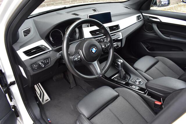 BMW X1 xDrive25e eDrive Edition M-Pakket, Memory stoel, Achteruitrijcamera, Led, PDC