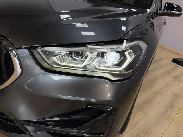 BMW X1 sDrive20i Business Edition Airco ECC | Head Up Display | Apple Carplay | Camera | LED | Cruise Control | Isofix | NAP